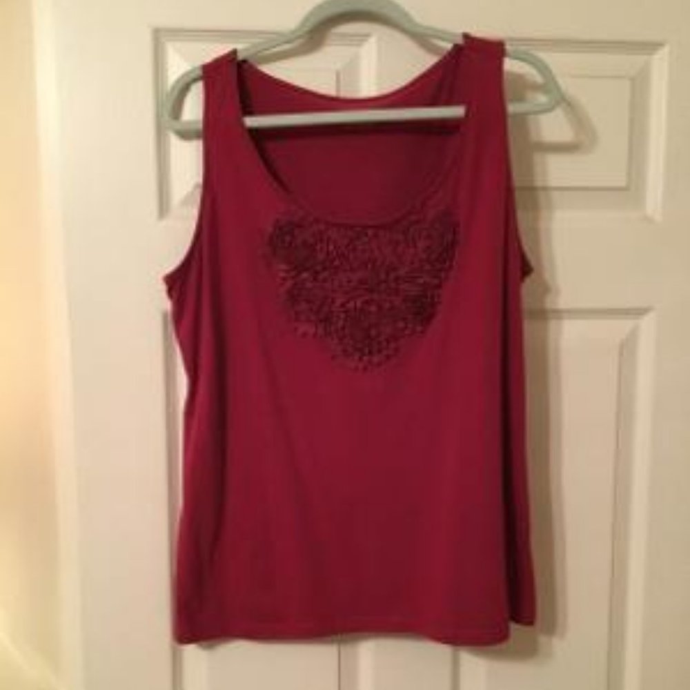 Cherry red cotton tank ribbon rosettes on front.
